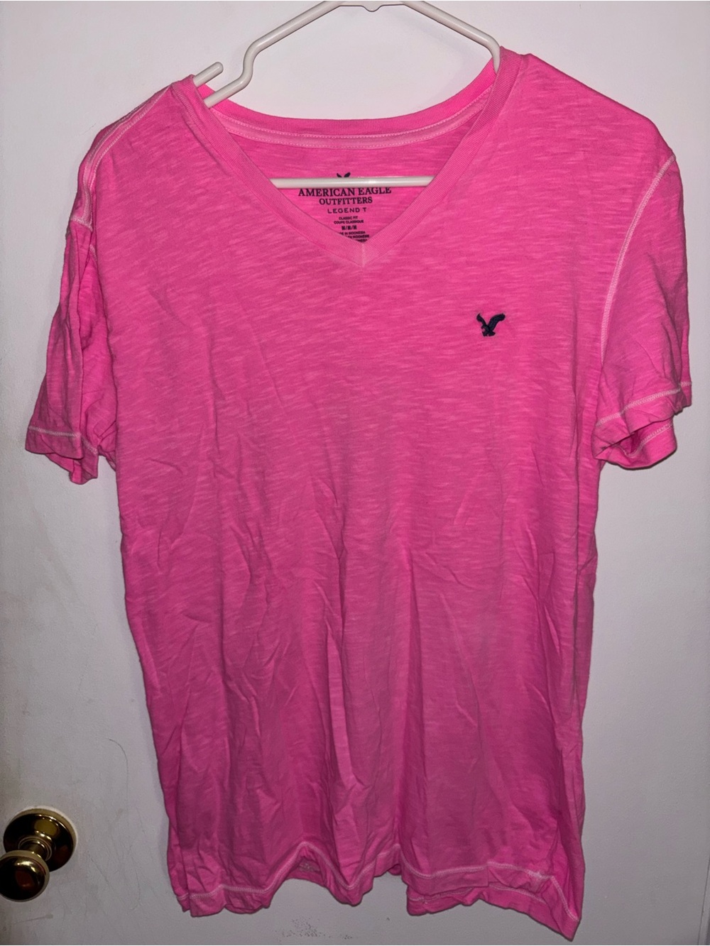 American Eagle Outfitters Men’s Bright Pink V-Neck Tee